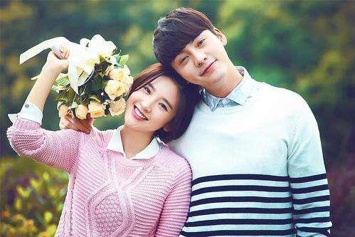 什么叫做肢体语言?就是你做出的一些动作表达的一些意思