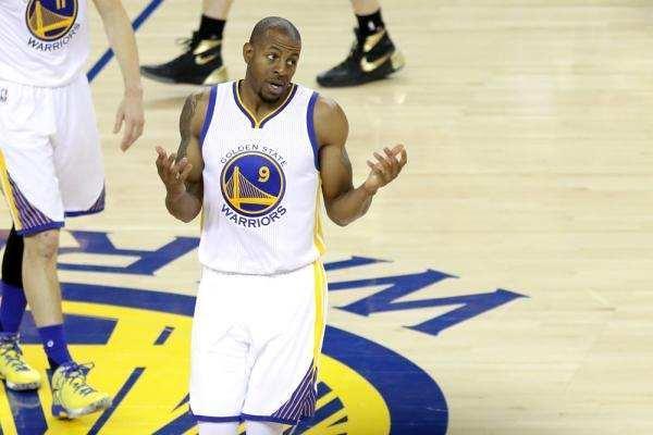 NBA现役十大小前锋排名,安东尼垫底,詹姆斯杜兰特争第一!