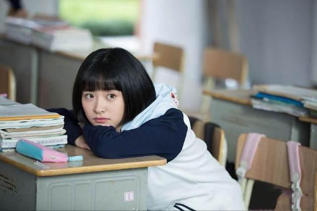 娱乐圈的七位校服女神,关晓彤垫底,郑爽仅排第三,第一实至名归