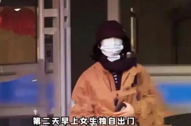 延毕了吗?网友发现北电毕业照没有张子枫 与前男友焉栩嘉避嫌?