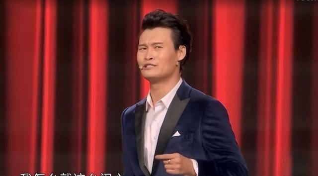 《欢乐喜剧人》黑马选手小沈龙,为何在张云雷面前却不堪一击?