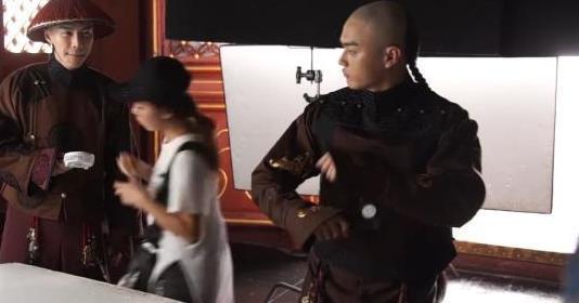 《延禧攻略》富恒剧中稳重严肃,戏外蹦迪慢摇样样精通!