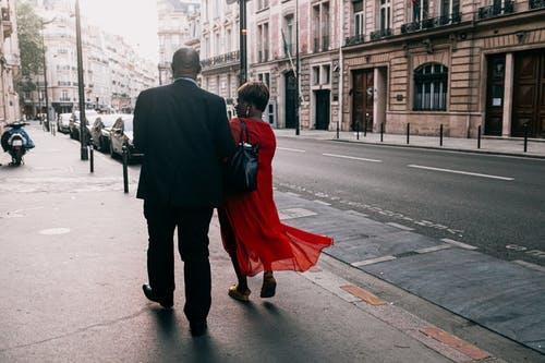 挽回女朋友的浪漫方式 挽回女朋友的浪漫方式