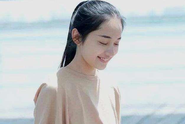 分手后女生不删微信不回信息是什么原因?