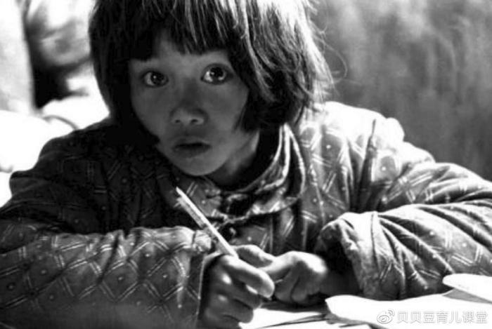 还记得希望工程的大眼女孩吗?当初靠神情震撼国人的她成功逆袭了