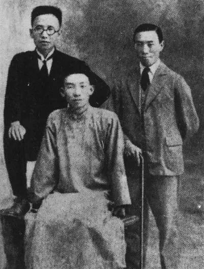 郭沫若,到底是“第一无耻文人”,还是那个时代的无奈?