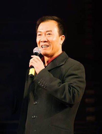 国家一级演员,姜昆的老搭档,却抢侯耀文的媳妇!