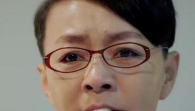 ​27年前，英达如愿摆脱宋丹丹，娶了梁欢后却发现自己被“骗”了