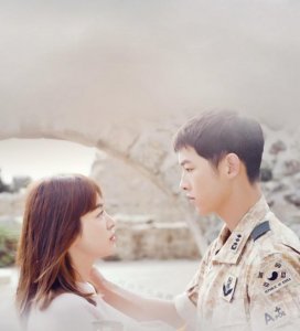 ​宋仲基和宋慧乔离婚后变“沧桑”，精气神大不如从前，也更低调