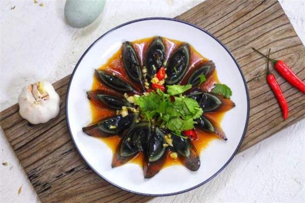 哺乳期可以吃皮蛋吗 对乳汁有影响 哺乳期可以吃皮蛋吗 对乳汁有影响