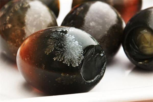 哺乳期可以吃皮蛋吗 对乳汁有影响 哺乳期可以吃皮蛋吗 对乳汁有影响