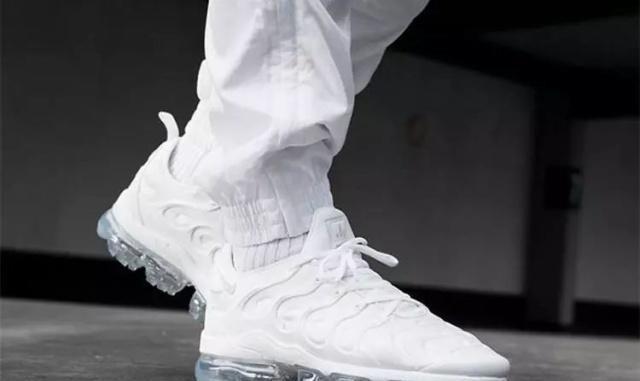 Nike气垫跑鞋花样这么多,哪双脚感最好?