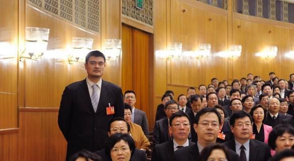 看完姚明这10张合影: 你就知道为什么他的人生越来越成功