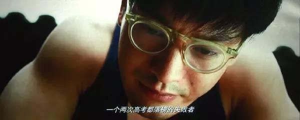 这部电影让美国人知道,中国的英雄是可以「跪」的!