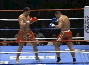 80人晕在他脚下!6分钟内KO三个著名拳王!这就是世界最重的腿!