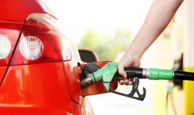 ​50L油箱最多能加多少升油