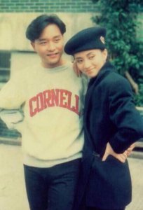 香港女儿梅艳芳和张国荣同年辞世,刘德华出席葬礼,为何她没下葬