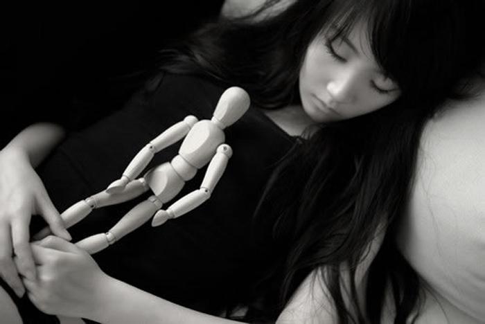 大男子主义再两个人发生矛盾的时候会怎么表现?