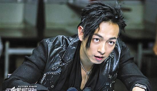 还记得《使徒行者》里的木虱吗?因为太爱国差点连戏都没的拍