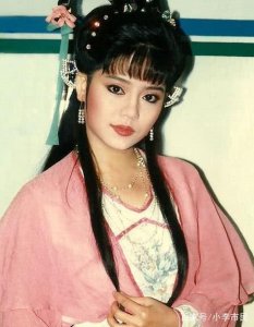 《包青天》最美柴郡主,两次婚姻嫁给同一人,儿子11岁还在喝奶