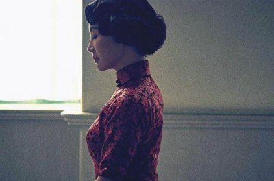 《邪不压正》女主许晴美照曝光,网友:风韵犹存的不老女神