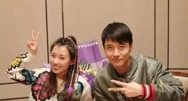 张丹峰宣布毕滢辞职,"捕峰捉滢"真的结束了吗?