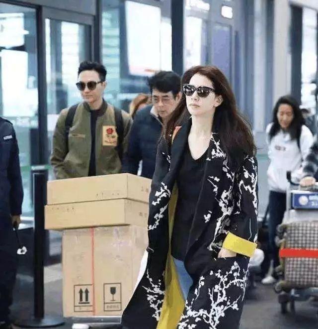 袁咏仪自爆曾做富商小三:张智霖喜欢我就够了