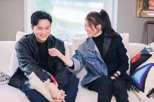 袁咏仪自爆曾做富商小三:张智霖喜欢我就够了