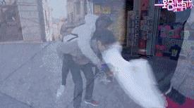 袁咏仪自爆曾做富商小三:张智霖喜欢我就够了