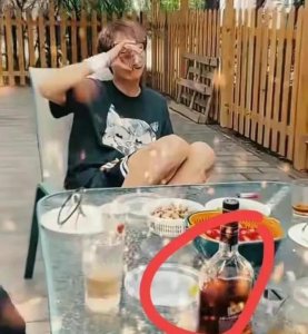 张丹峰离婚风波后首现身,心情大好,放飞自我,引起网友热议