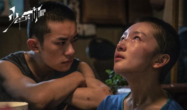 《少年的你》昨日上映,预售票房破亿,你们会去看吗?