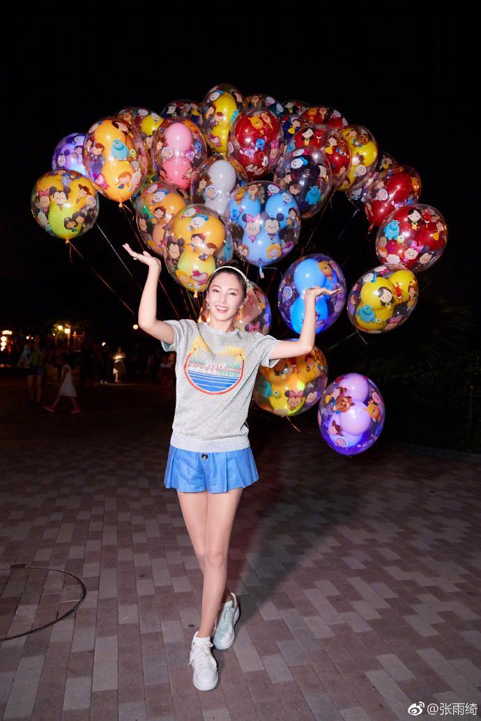 张雨绮离婚后首次发声,再添好消息,网友:恭喜社会我绮姐!