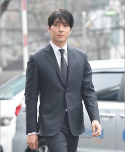 崔钟勋承认贿赂警察 酒驾被查后曾答应以6万元成交