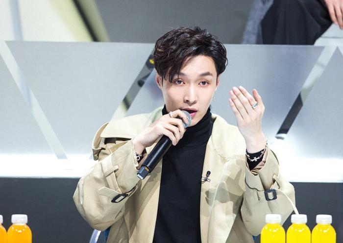 张艺兴新剧即将开播,女主是《河神》中的她,男二颜值比艺兴还高