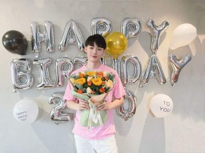 张霖浩20岁生日发长文为十年后写寄语,幽默中带有诸多感动