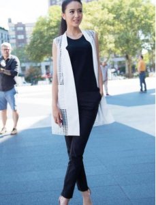 佟丽娅的腿打88分,戚薇的腿打89分,韩雪的腿打90分,唯独她满分