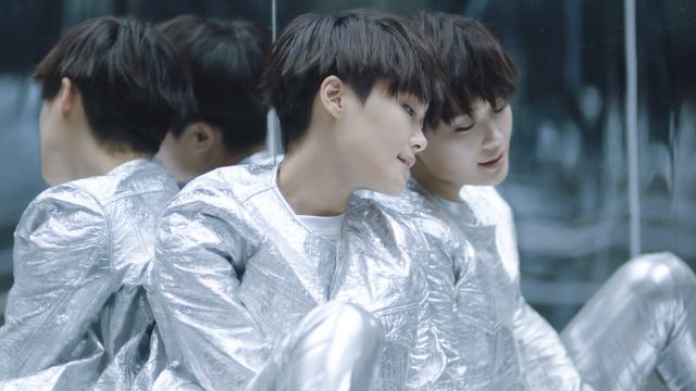 李宇春重回微博,从开学到毕业只是你一条微博的时间