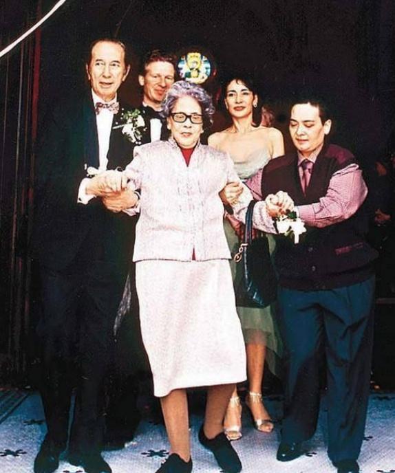 何鸿燊98岁生日,为何原配一脉无人出席?背后原因让人细思极恐