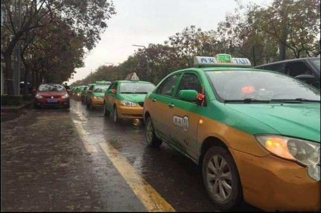 国内最牛婚车,你见过几个,你结婚时婚车够牛吗?