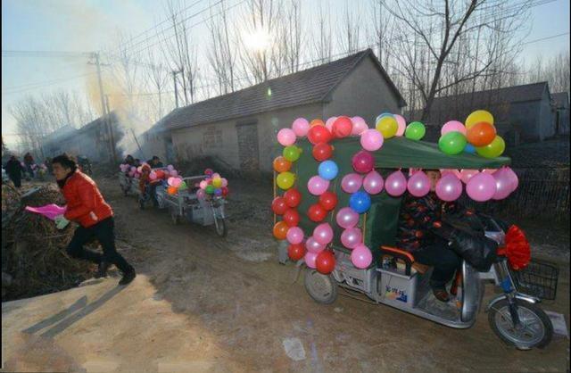 国内最牛婚车,你见过几个,你结婚时婚车够牛吗?