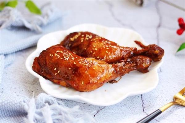 鸡腿不能和什么一起吃 鸡腿哪些人不能吃 鸡腿不能和什么一起吃 鸡腿哪些人不能吃