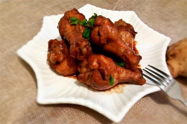 鸡腿不能和什么一起吃 鸡腿哪些人不能吃 鸡腿不能和什么一起吃 鸡腿哪些人不能吃