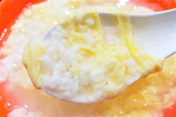 酒酿鸡蛋的做法 酒酿鸡蛋适合什么人吃 酒酿鸡蛋的做法 酒酿鸡蛋适合什么人吃