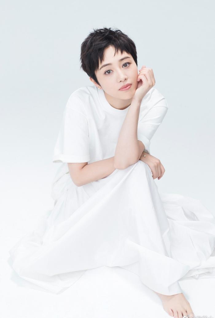 《琅琊榜》中的夏冬不仅演技好,换成时尚装后颜值更是高