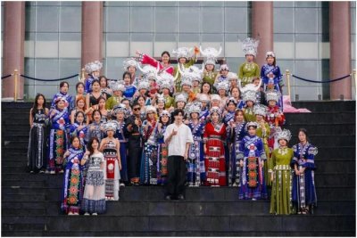 “一场全新的毕业典礼”如何演绎“黔”程似锦?