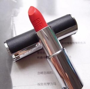 纪梵希“最火”的小羊皮304百搭又显白,哪位小仙女不曾回购过!