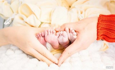 ​谢娜产下的双胞胎女儿是试管婴儿？谁告诉你的？！