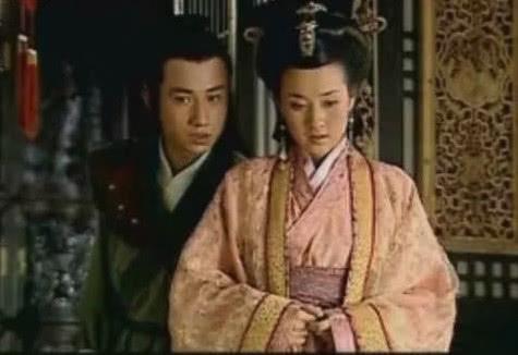 马伊琍主动离婚文章需要安慰，文章谈分手落泪：只因不够相爱