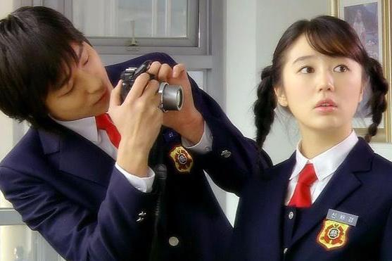 《皇后的品格》太逊色?它才是宫廷偶像韩剧开山之作