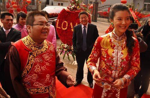 低调了多年,车晓父母身份曝光,难怪富商舍得花3亿分手费